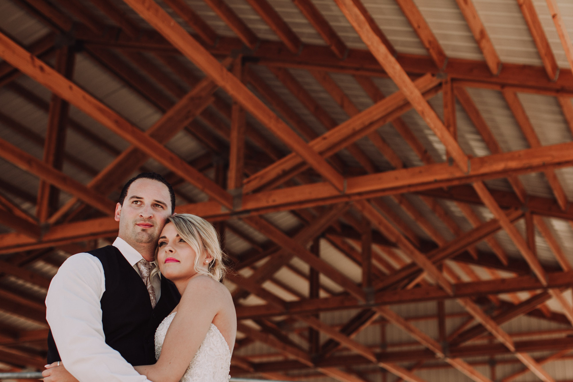 dee-bar-ranch-bend-wedding-photographers-016