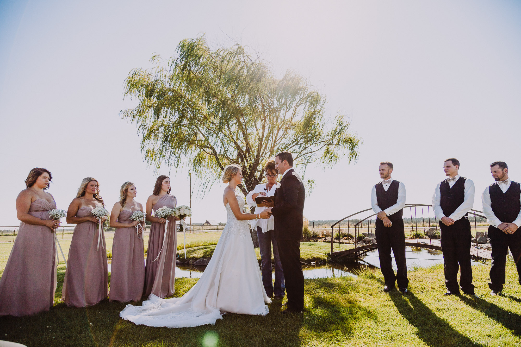 dee-bar-ranch-bend-wedding-photographers-036
