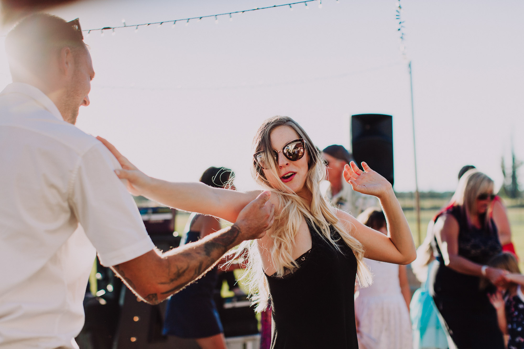 dee-bar-ranch-bend-wedding-photographers-052