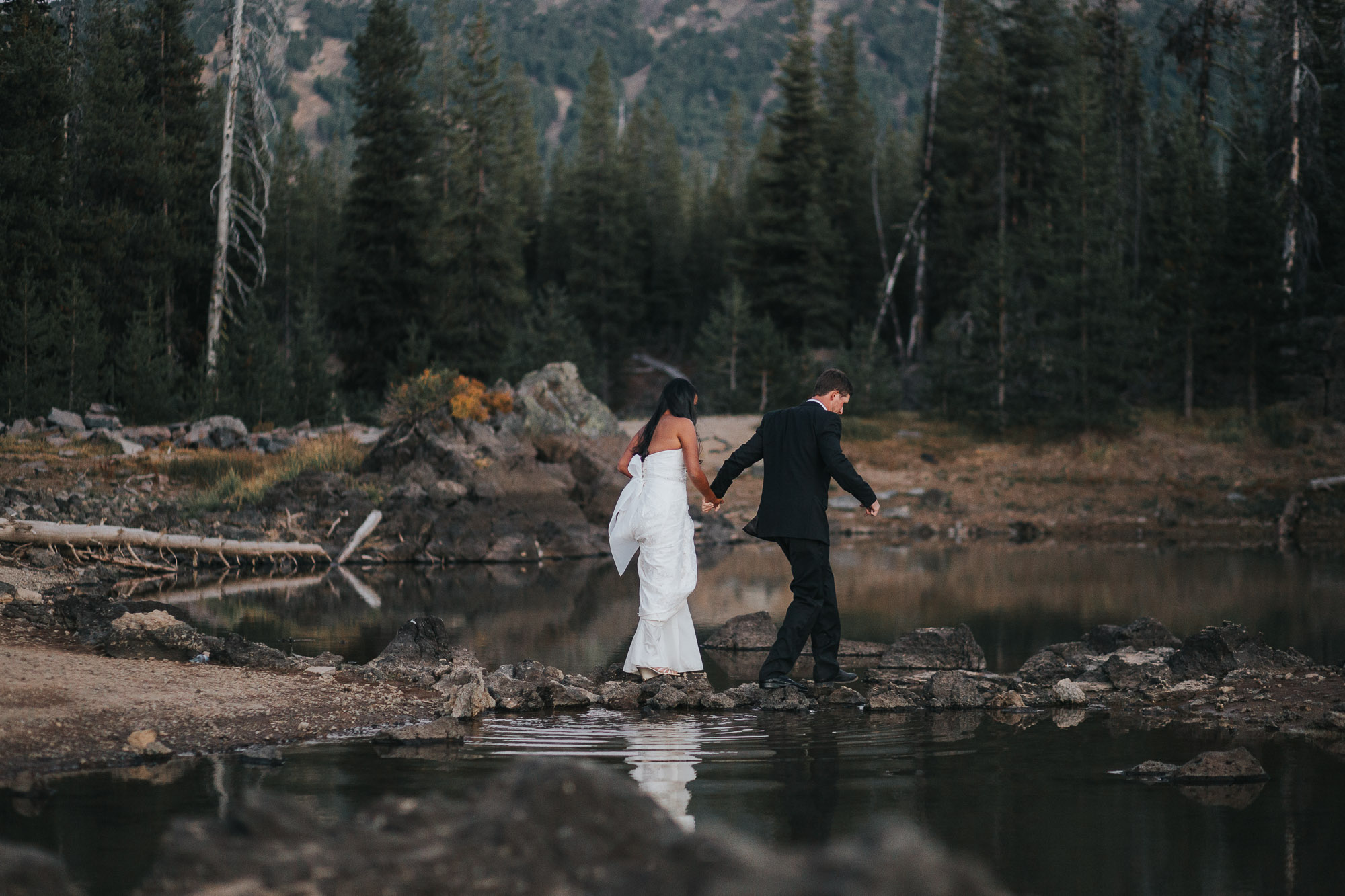 sparks-lake-oregon-wedding-photographer-013
