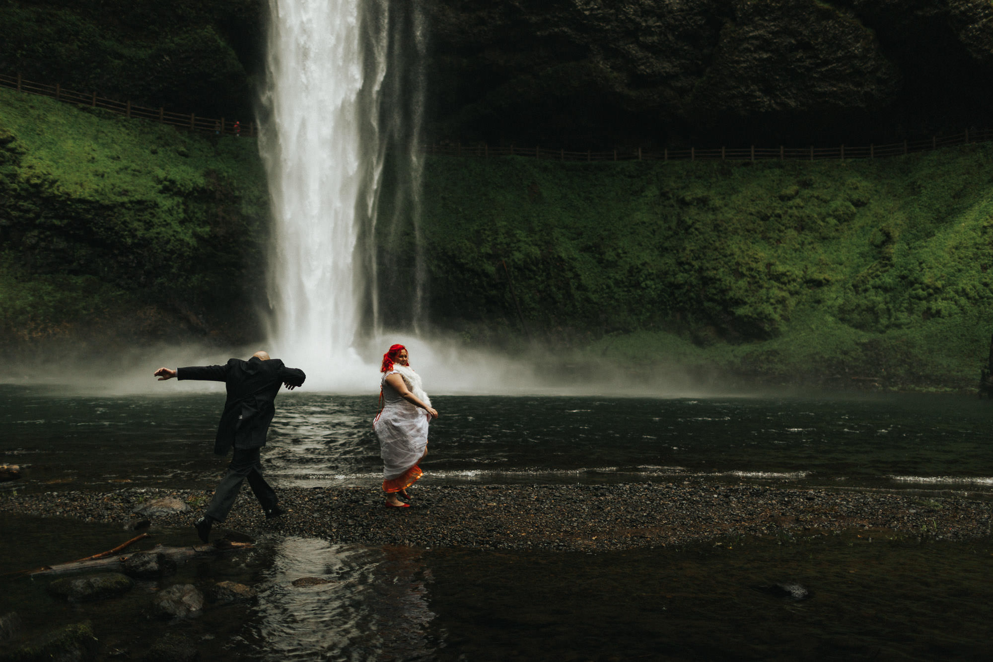 silver-falls-oregon-wedding-photographer-040
