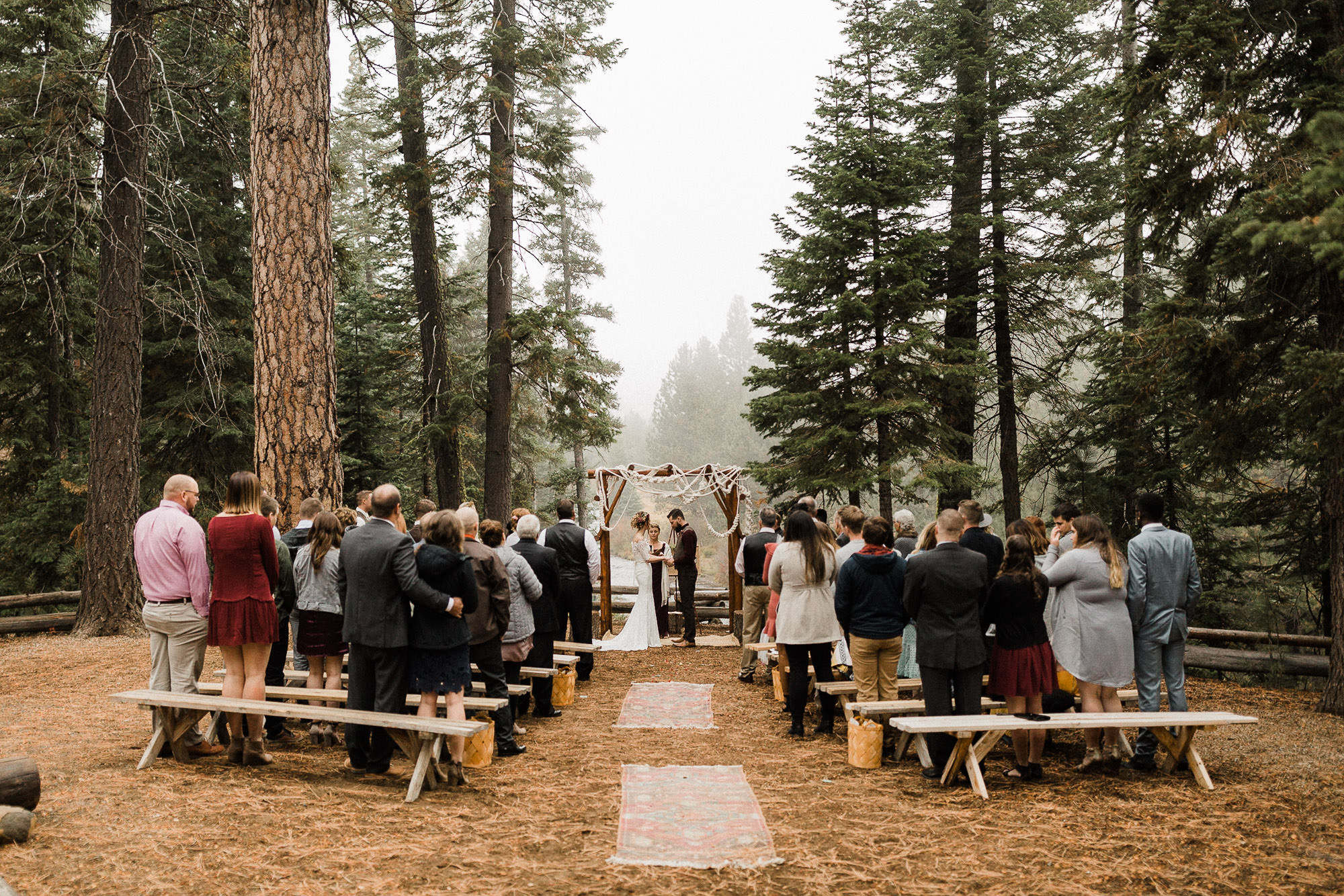 Wedding ceremony at Skyliner Lodge in Bend, Oregon