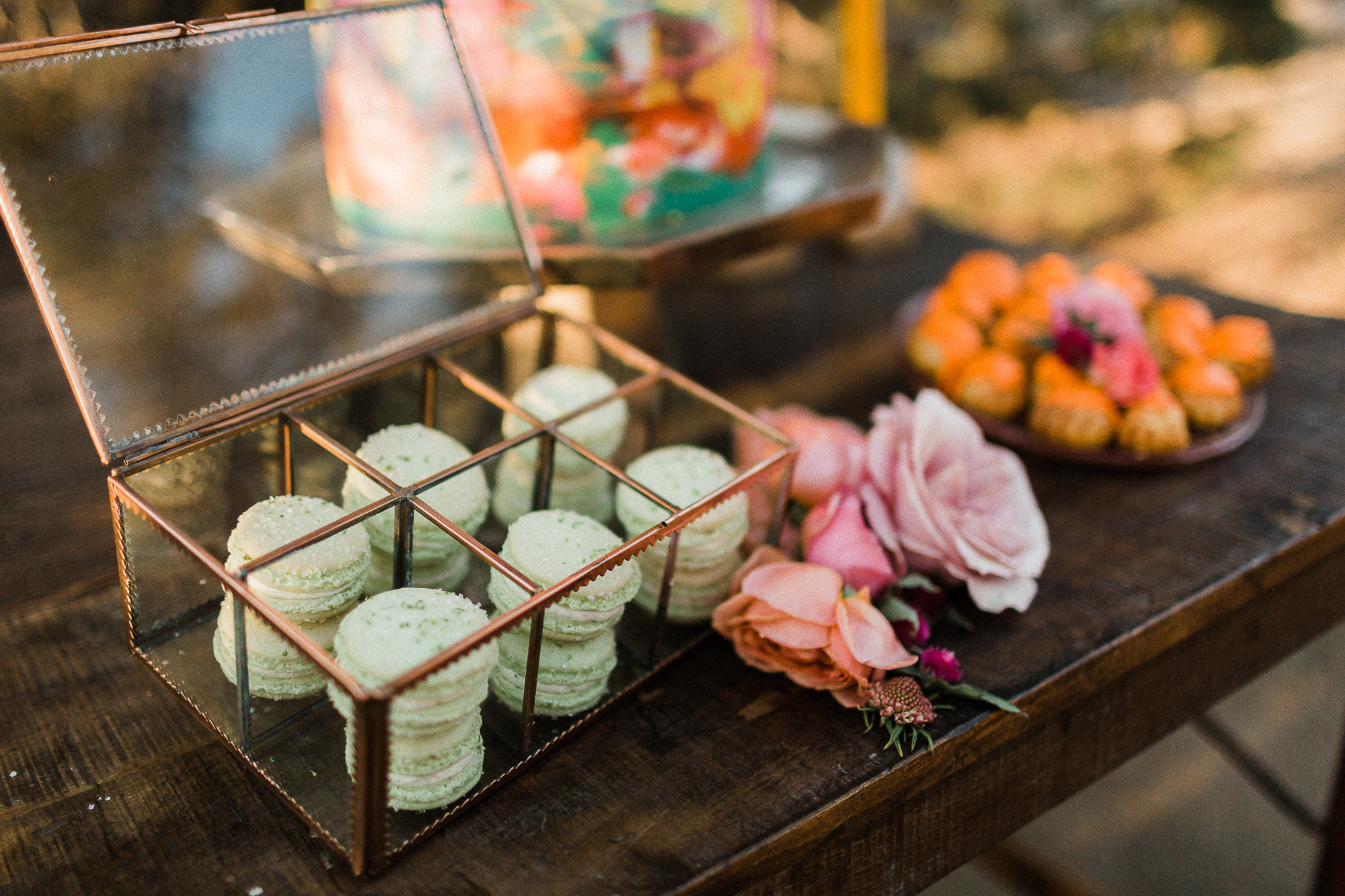 French-macarons-at-wedding 