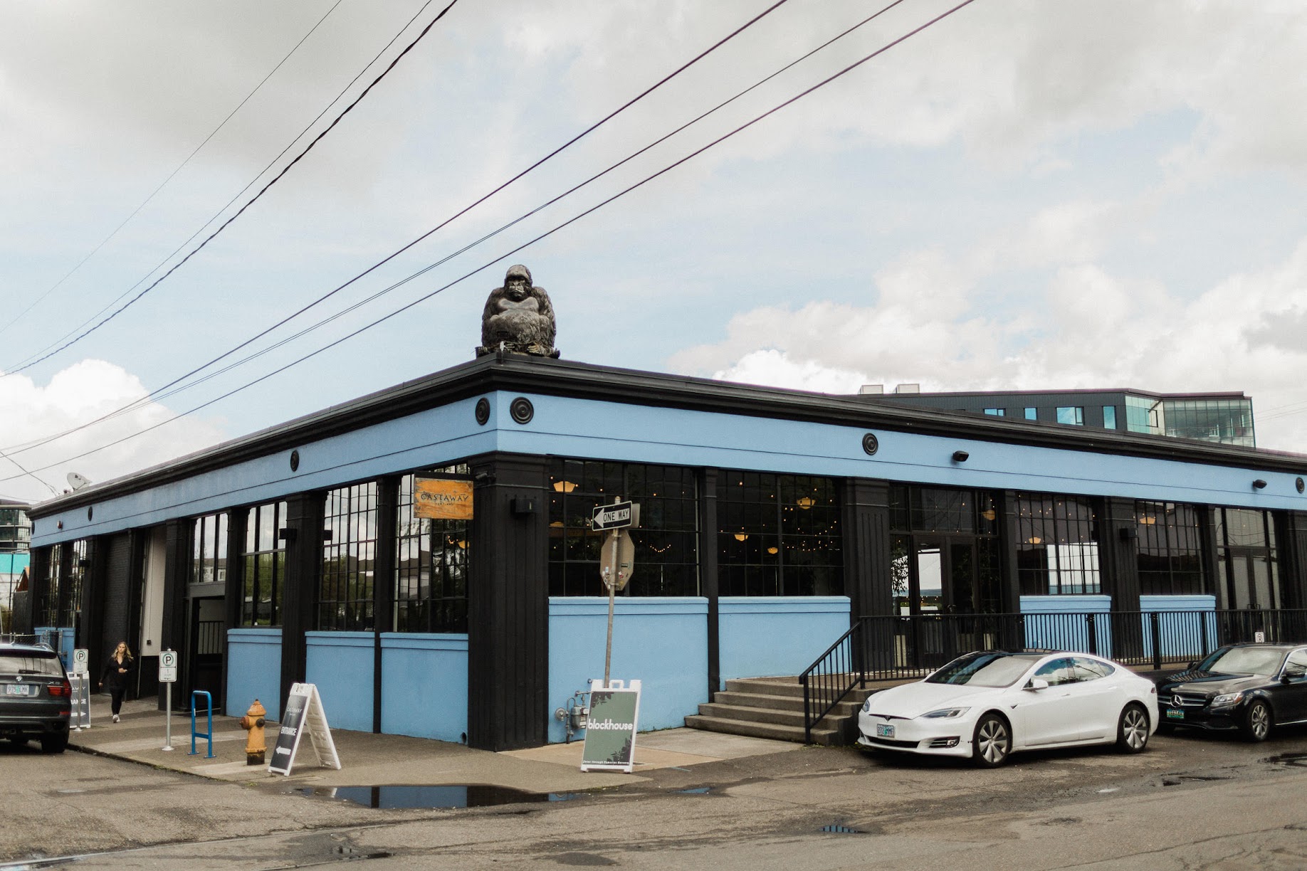 outside photo of the Castaway Portland 