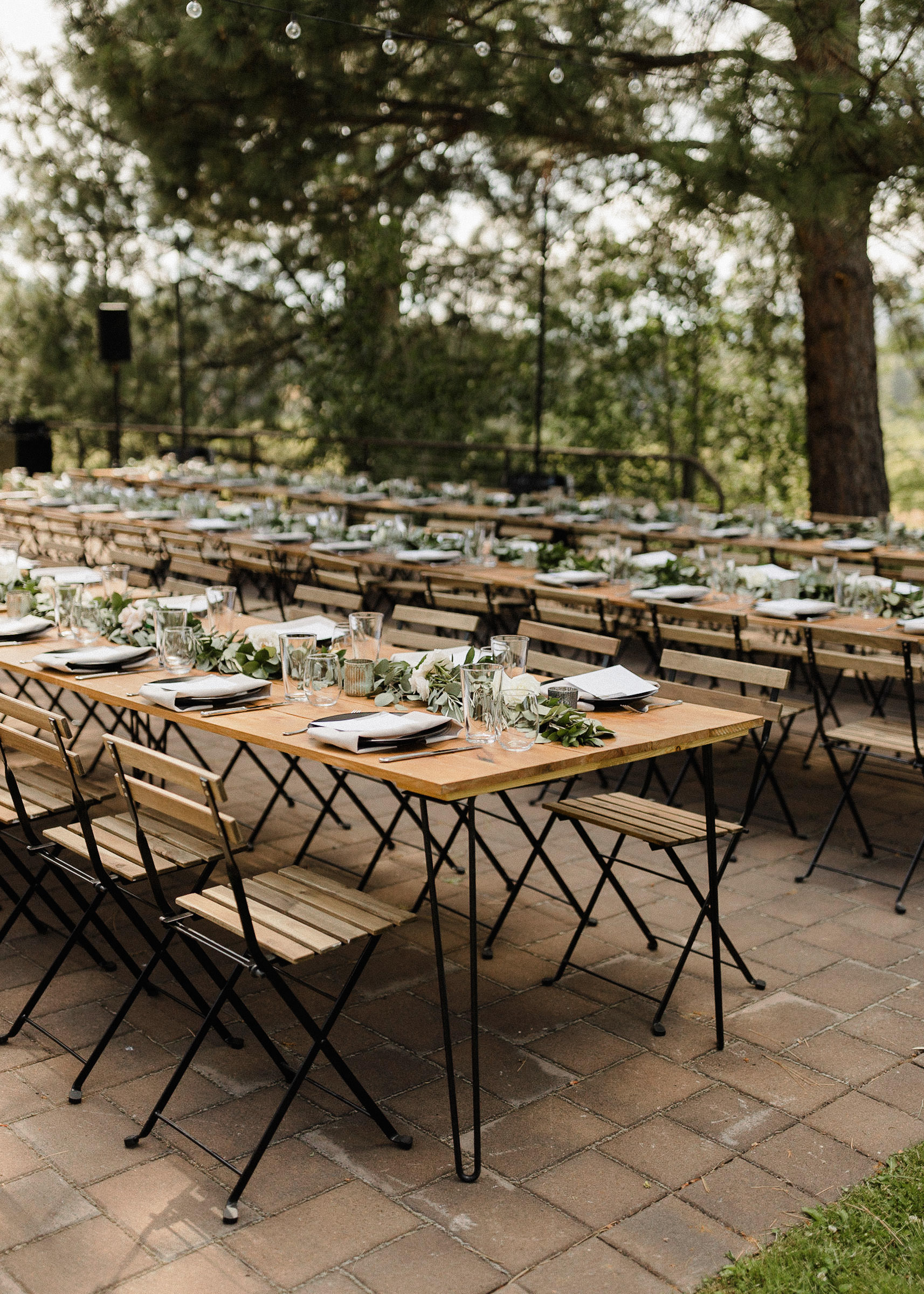 Wide view of the reception tables 